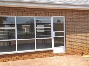 1 Bed Apartment in Noordheuwel