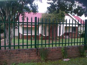 5 Bed House in Pelham