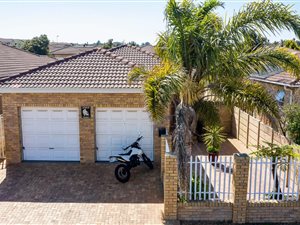 3 Bed House in Protea Heights