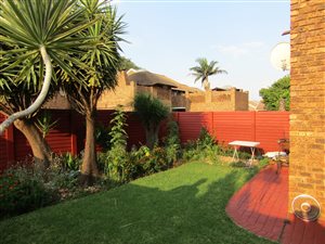 2 Bed Townhouse in Doornpoort and surrounds