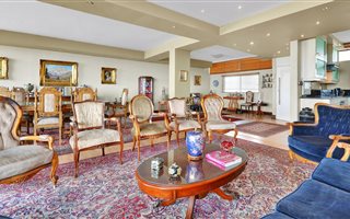 3 Bedroom Apartment in Benmore Gardens