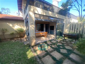 3 Bed Townhouse in Menlo Park