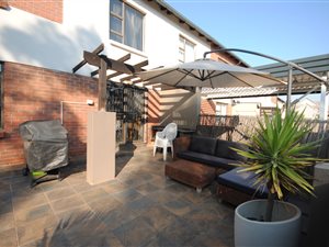 3 Bed Townhouse in Candlewoods Estate