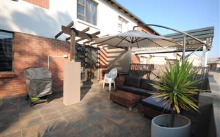 3 Bedroom Townhouse in Candlewoods Estate