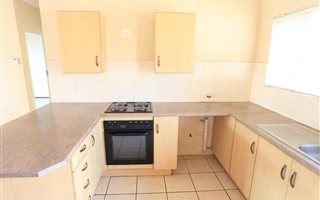 2 Bedroom Apartment in Wilgeheuwel