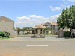 2 Bedroom Apartment in Meyersdal