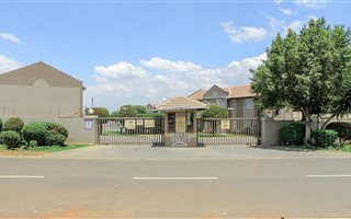 2 Bedroom Apartment in Meyersdal