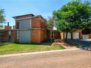 3 Bed House in Olympus Country Estate