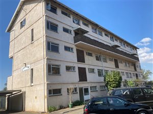 3 Bed Apartment in Clarendon