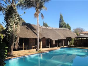 16 Bed, Bed and Breakfast in Kempton Park Central