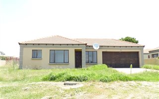 3 Bedroom House in Jackaroo Park