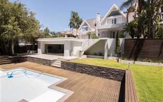 4 Bedroom House in Montclair