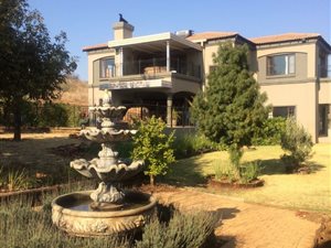 4 Bed House in Blue Saddle Ranches