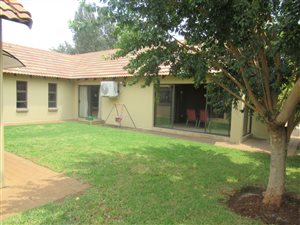 4 Bed House in Raslouw Glen