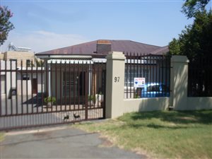 3 Bed House in Crosby