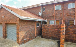2 Bedroom Townhouse in Birchleigh