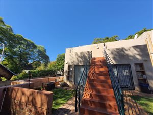 2 Bed Townhouse in Houghton Estate