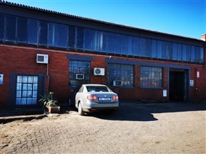 780 m² Commercial space in Jacobs