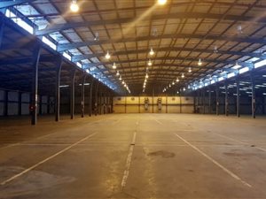 8555 m² Industrial space in Isando