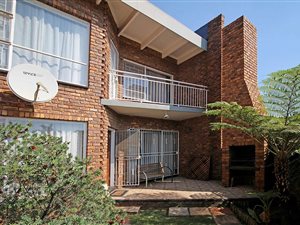 3 Bed Townhouse in Petersfield