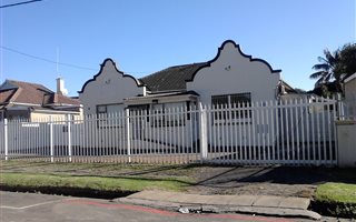 6 Bedroom House in Southernwood