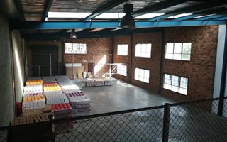 744 m² Industrial space in Marlboro