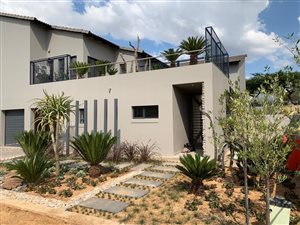 4 Bed House in Silver Lakes
