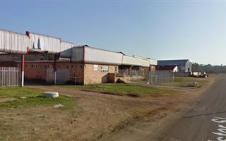 2500 m² Industrial space in Uitenhage Central