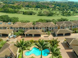4 Bed Townhouse in Umhlali Golf Estate