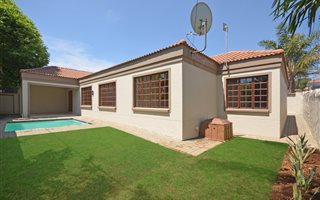 3 Bedroom Townhouse in Linden