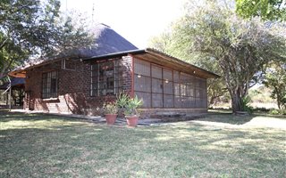 1 Bedroom House in Hoedspruit