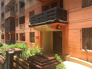 1 Bed Apartment in Joubert Park