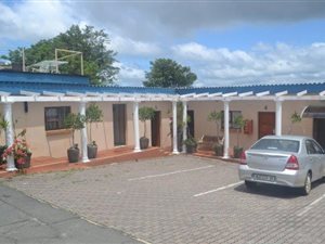 400 m² Commercial space in Amalinda