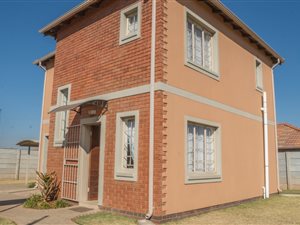 3 Bed House in Sky City