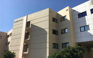 215 m² Commercial space in Midridge Park