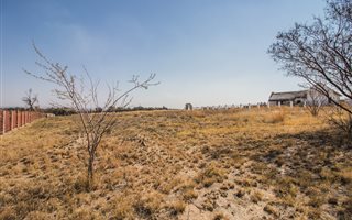 1 m² Land available in Diepsloot