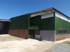 2540 m² Office Space in Riverside Industrial