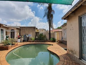 3 Bed House in Kenilworth
