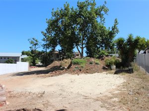 1183 m² Land available in Aurora