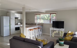 1 Bedroom Garden Cottage in Mountainside