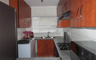 2 Bedroom House in Vorna Valley