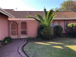 3 Bed House in Vanderbijlpark CE5