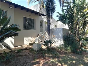 4 Bed House in Kloofendal