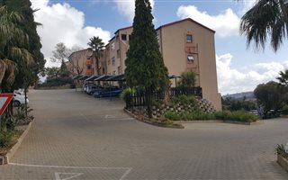 3 Bedroom Apartment in Wilro Park