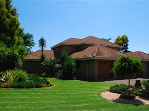 4 Bed House in Woodhill