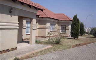 5 Bedroom House in Waldrift