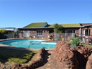 2.2 ha Farm in Randfontein South