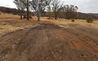 1161 m² Land available in Somerton Estate