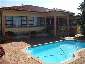 3 Bed House in Palm Beach