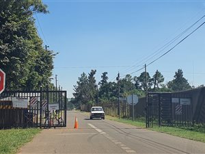 8565 m² Land available in Raslouw